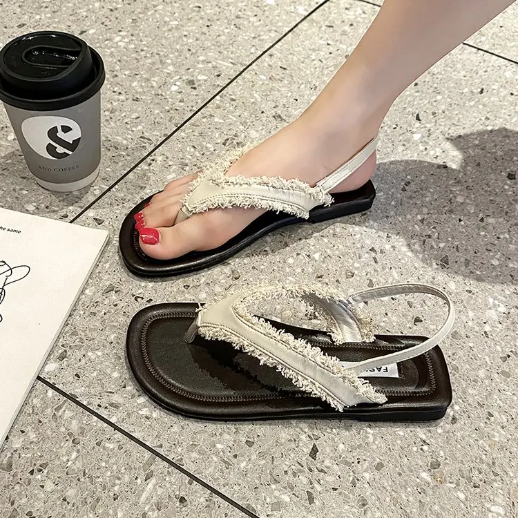 Лято Нови минималистични ежедневни черни римски обувки удобни ежедневни прашки мода удобни бели сандали жени дамски обувки